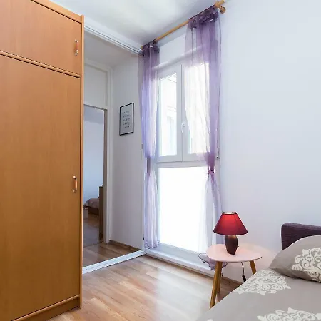 Lory's Place