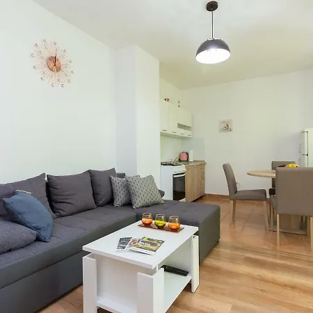Apartment Lory's Place Pula